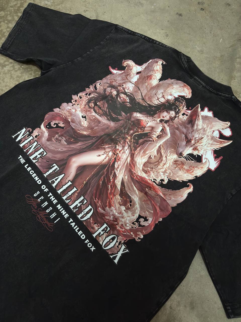 NINE TAILED FOX PREMIUM OVERSIZED VINTAGE TEE